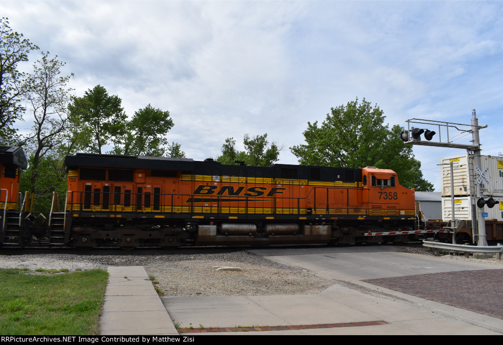 BNSF 7358